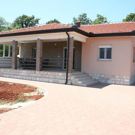 Glam Villa *