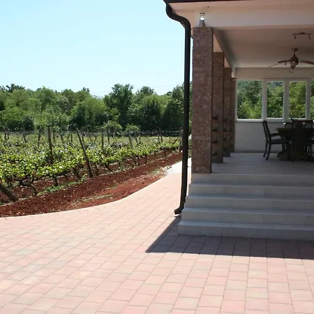 Glam Villa *